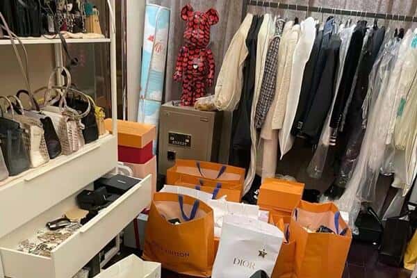 石鼓区回收一线品牌衣服